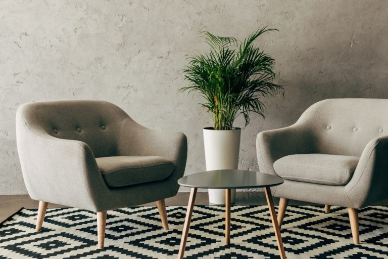 Everything you need to konw about low back chairs.