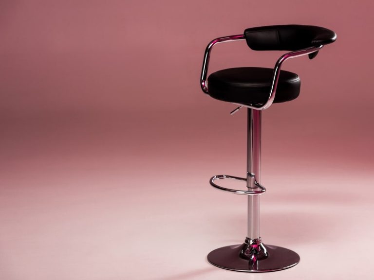Adjustable stools from arteil.