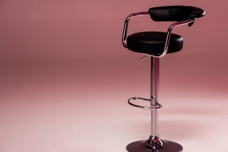 Adjustable stools from arteil.