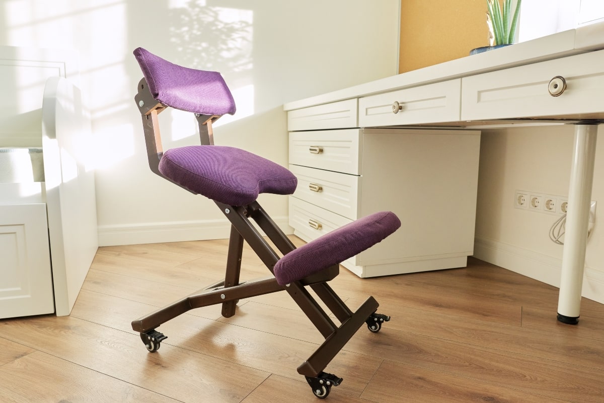 How a kneeling chair can help improve your posture.